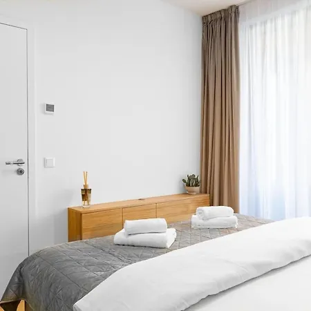 Stylish Haven Skypark براتسيلافا
