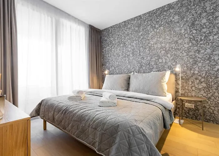 Stylish Haven Skypark Lägenhet Bratislava